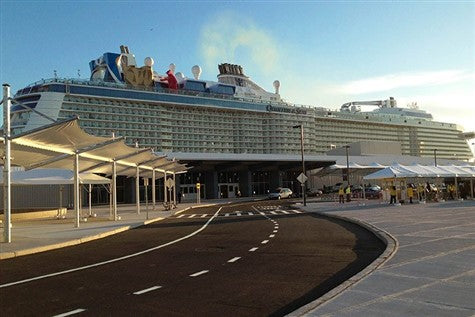 Bayonne Cruise Terminal Up to 10 Passengers/10 Luggages